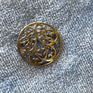 Lovely vintage silver pin